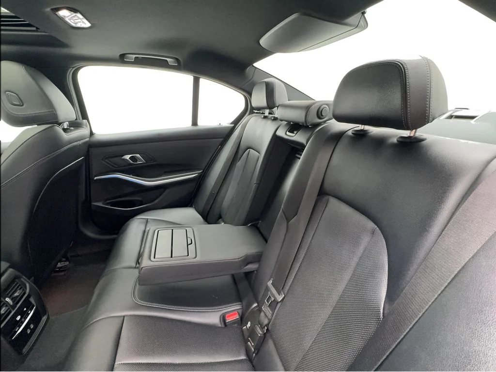 Used 2024 Gray BMW 330i image 25