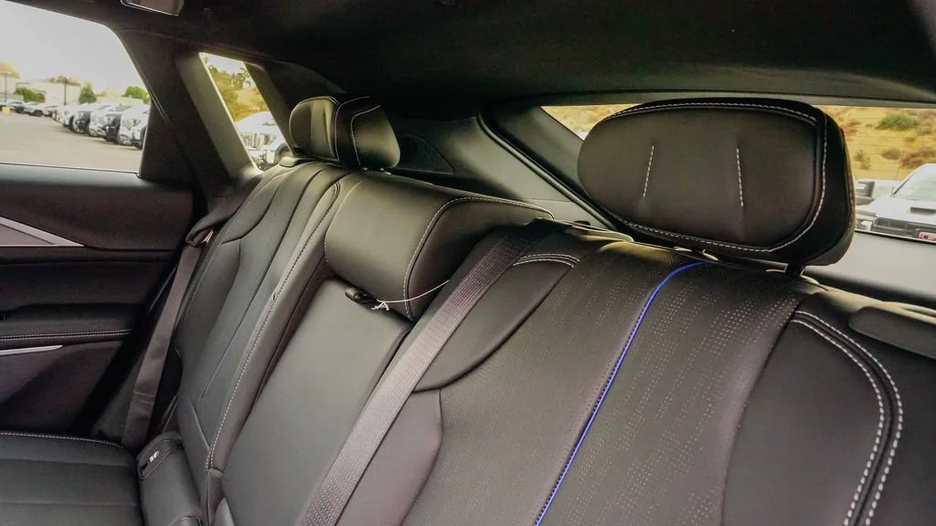 2027 Cadillac LYRIQ Premium Sport - Photo 9