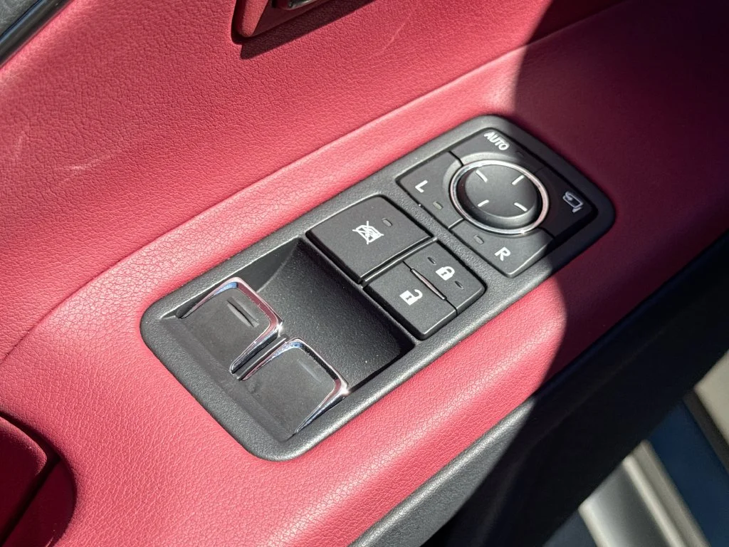 Used 2024 Silver Lexus 500 image 14