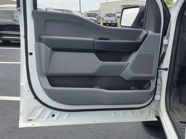 Used 2024 Oxford White Ford XL image 12