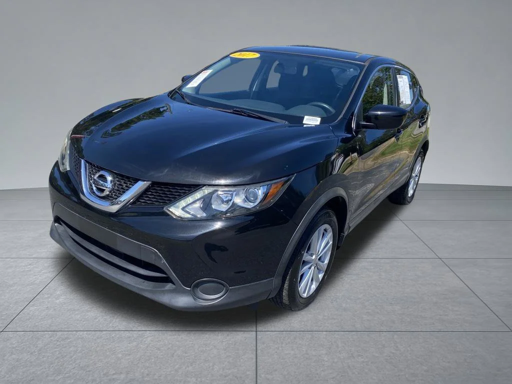 Used 2017 Black Nissan S image 2