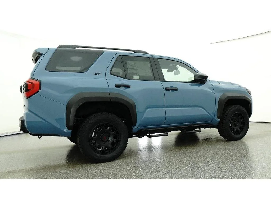 New 2026 Blue Toyota SR5 image 33