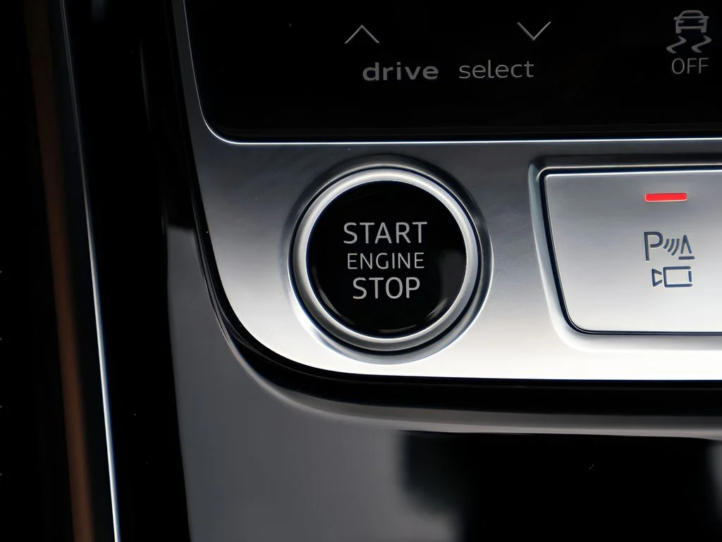 Used 2024 Sebring Black Crystal Effect Audi L 55 image 30