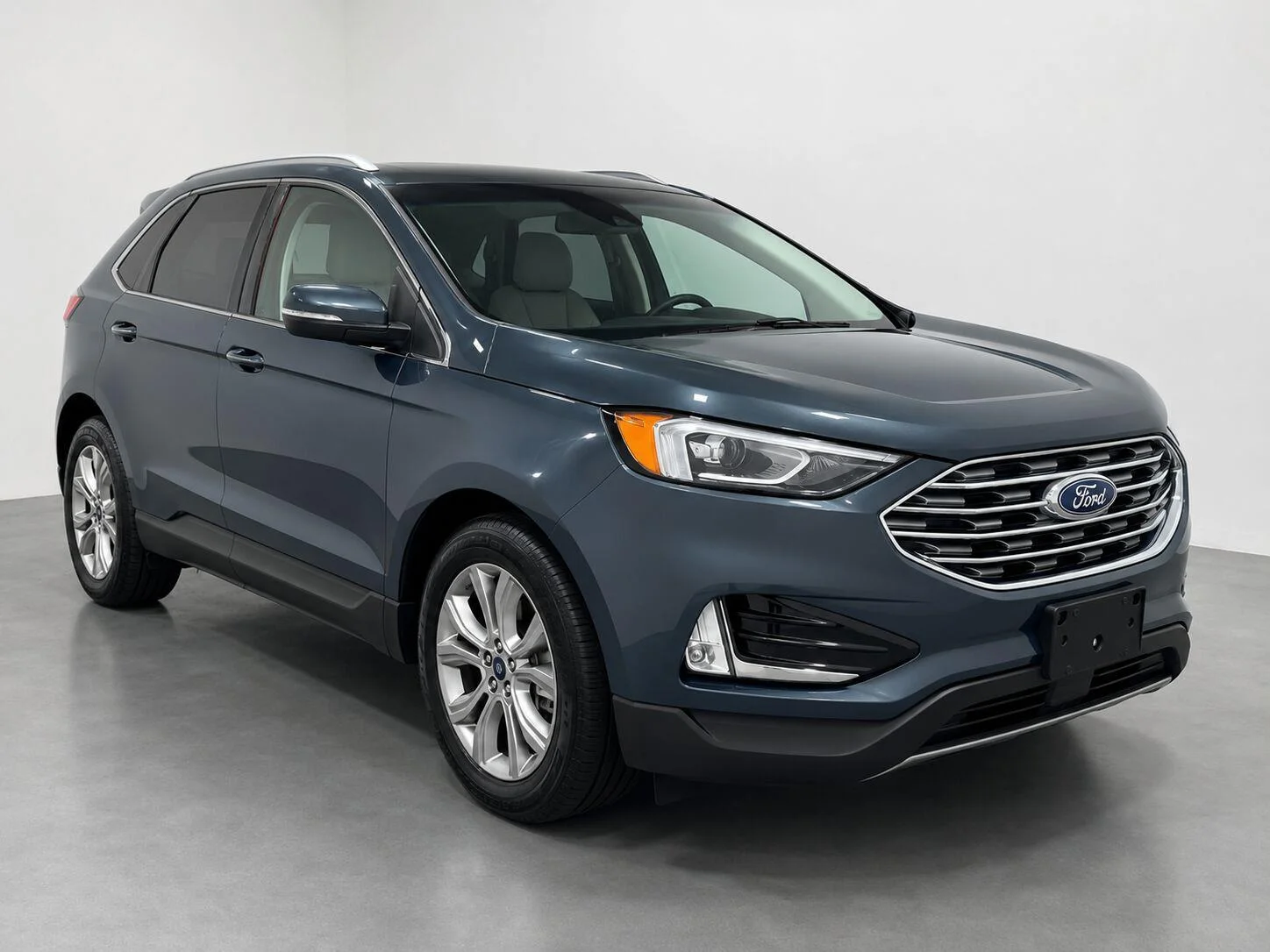 Used 2019 Baltic Sea Green Metallic Ford Titanium image 5