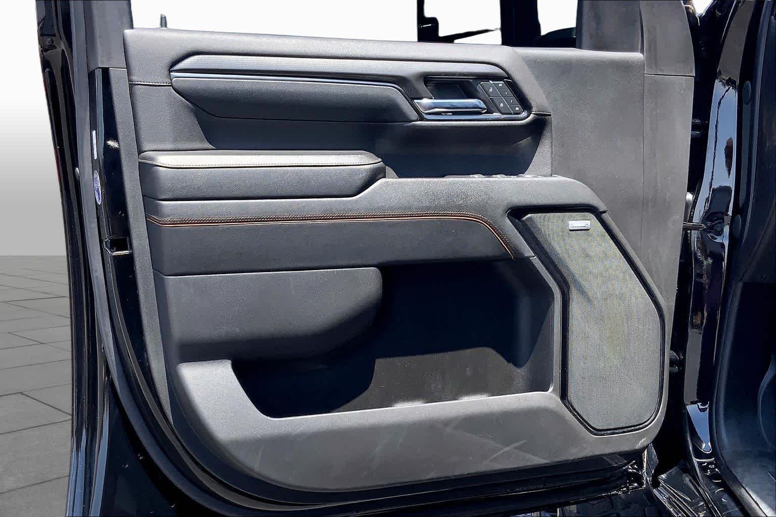 Used 2024 Onyx Black GMC AT4 image 22