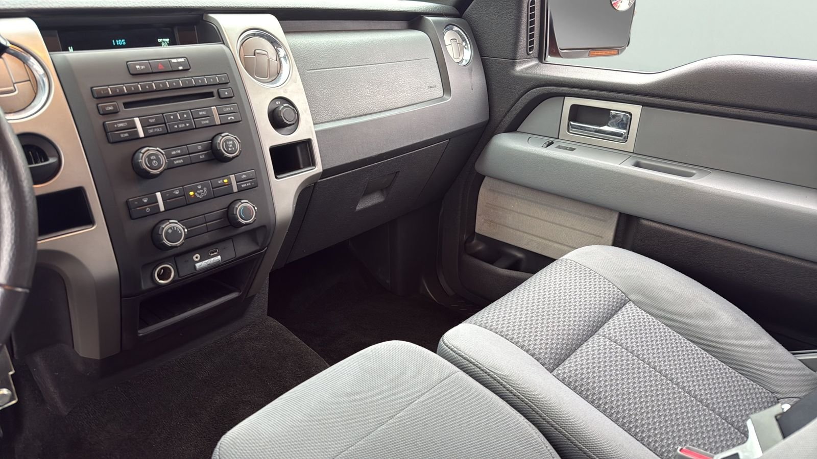 Used 2011  Ford XLT image 19