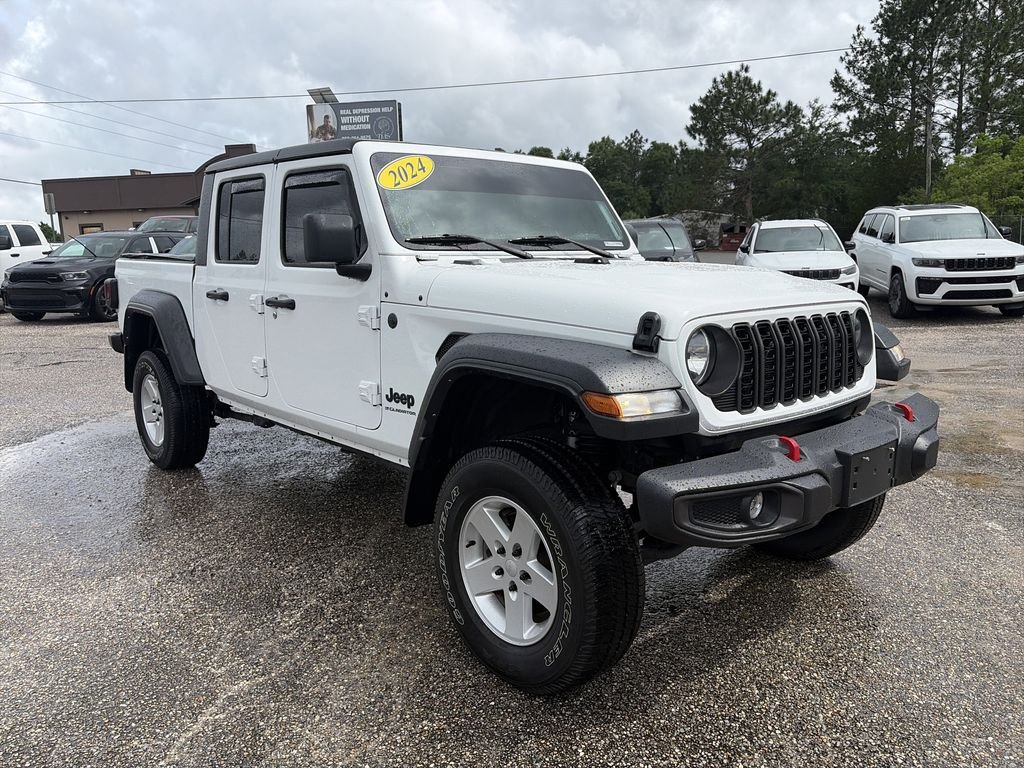 Used 2024 White Jeep Sport image 8