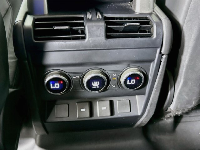 Certified Used 2023 Green Land Rover X-Dynamic SE image 27