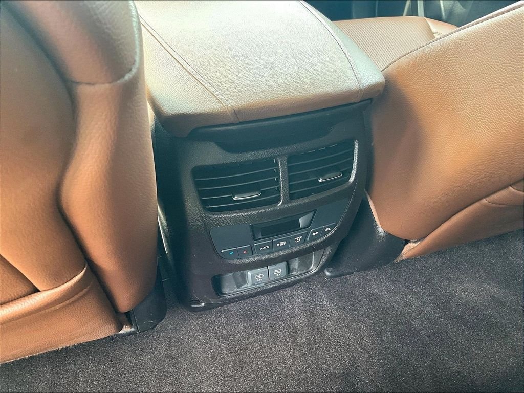 Used 2019 White Acura 3.5L Technology Package image 28