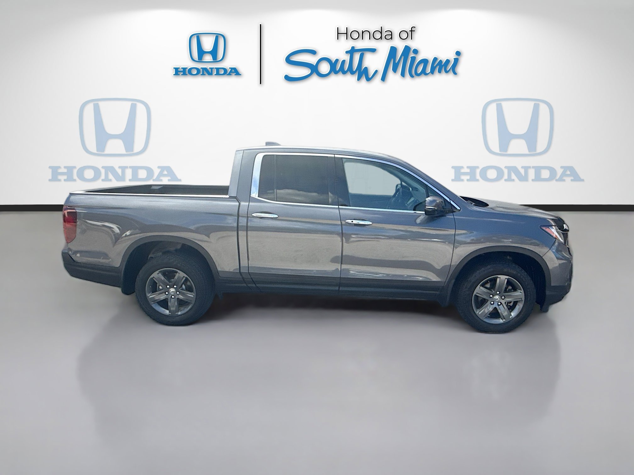 Certified Used 2023 Sonic Gray Pearl Honda RTL-E image 8