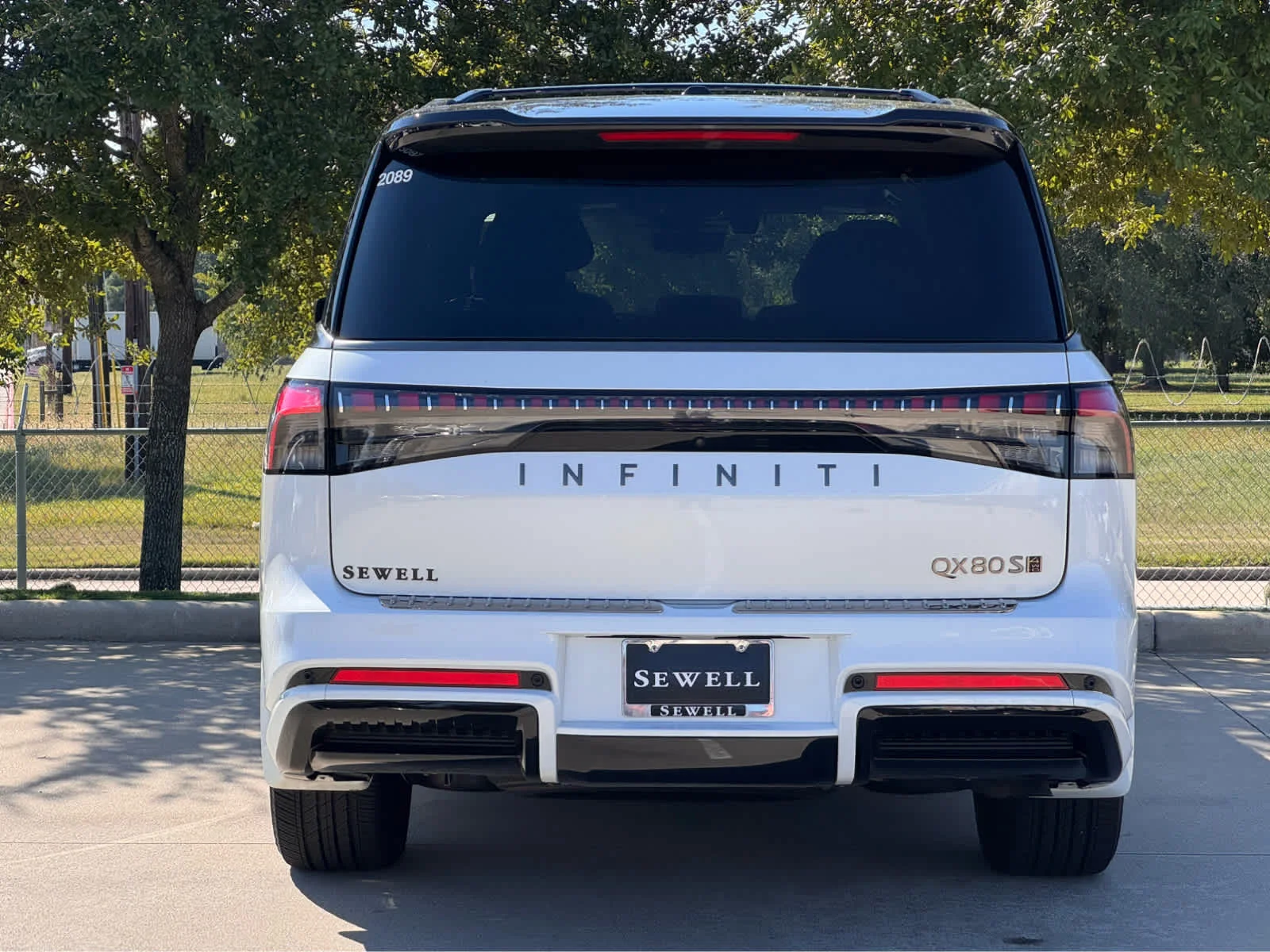 Certified Used 2027 Radiant White/Black Obsidian INFINITI SPORT image 5