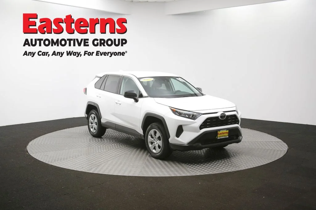 Used 2022 White Toyota LE image 47