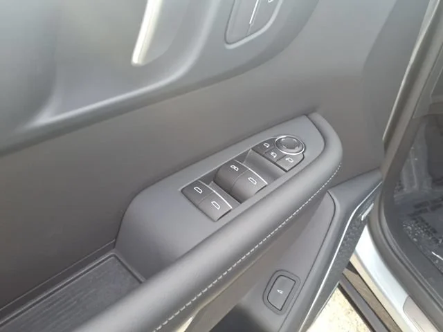 Used 2026 Moonstone Gray Metallic Buick Sport Touring image 18