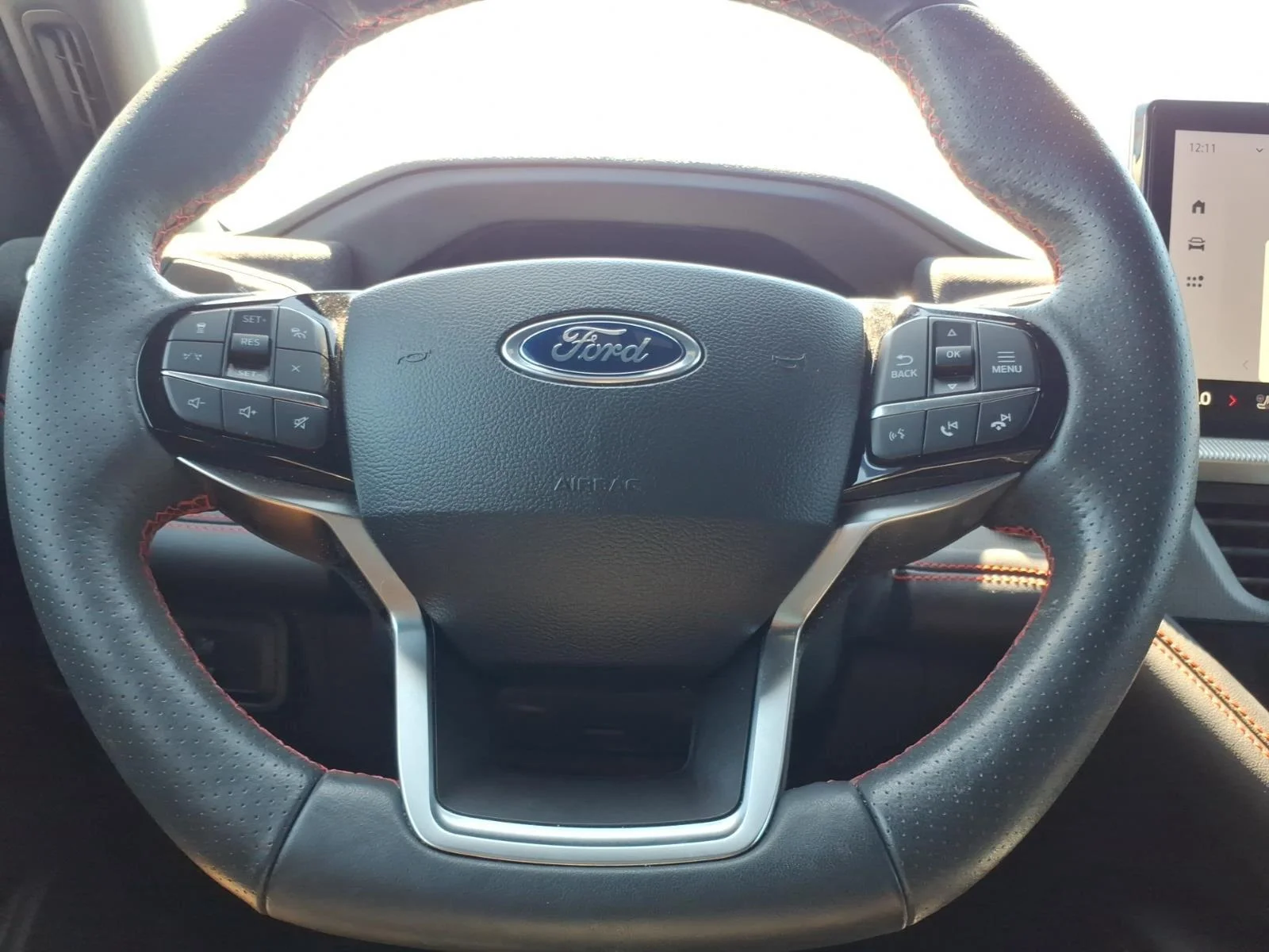Used 2025 Agate Black Metallic Ford ST-Line image 26