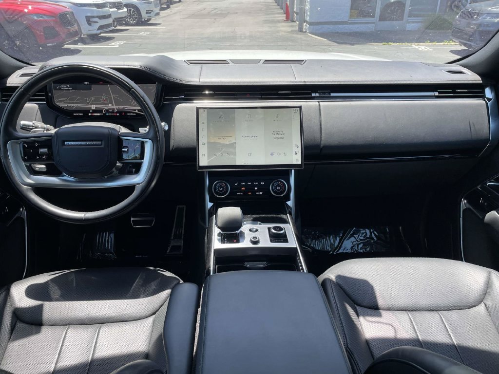 Used 2022 Fuji White Land Rover SE image 23