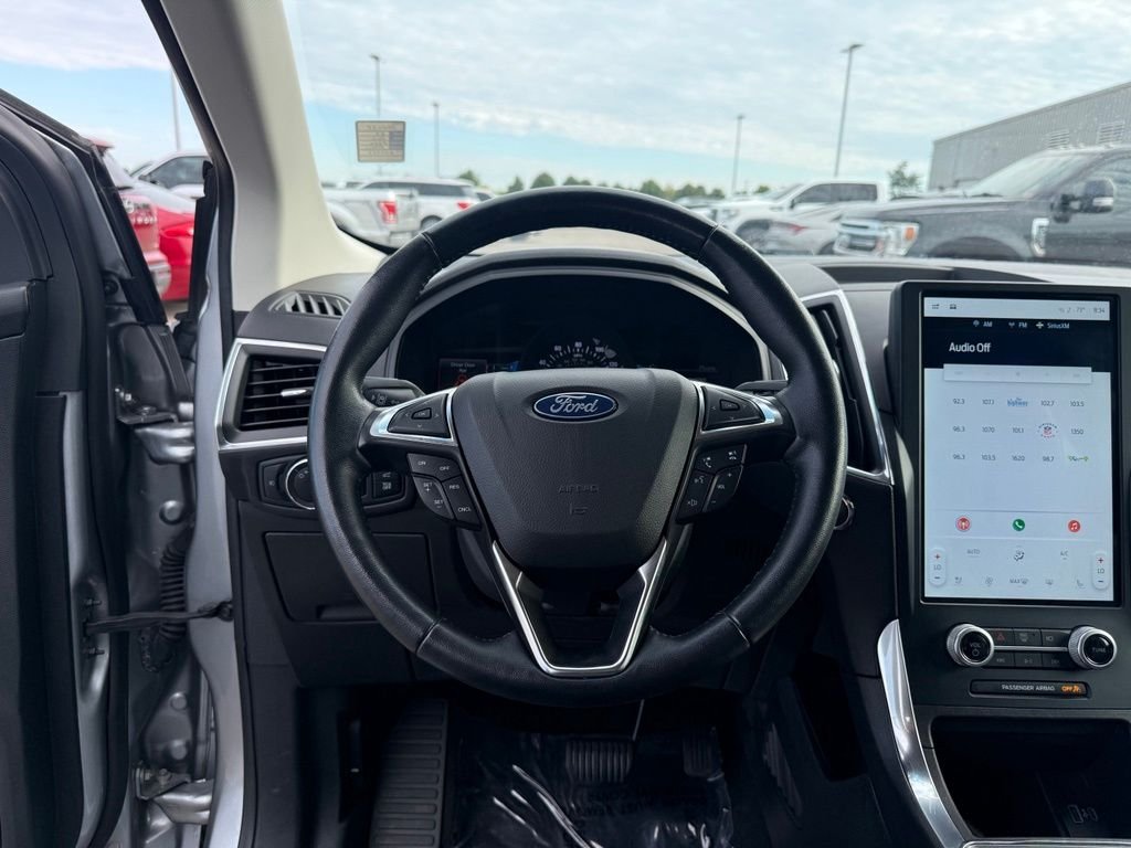 Used 2023 Silver Ford Titanium image 14