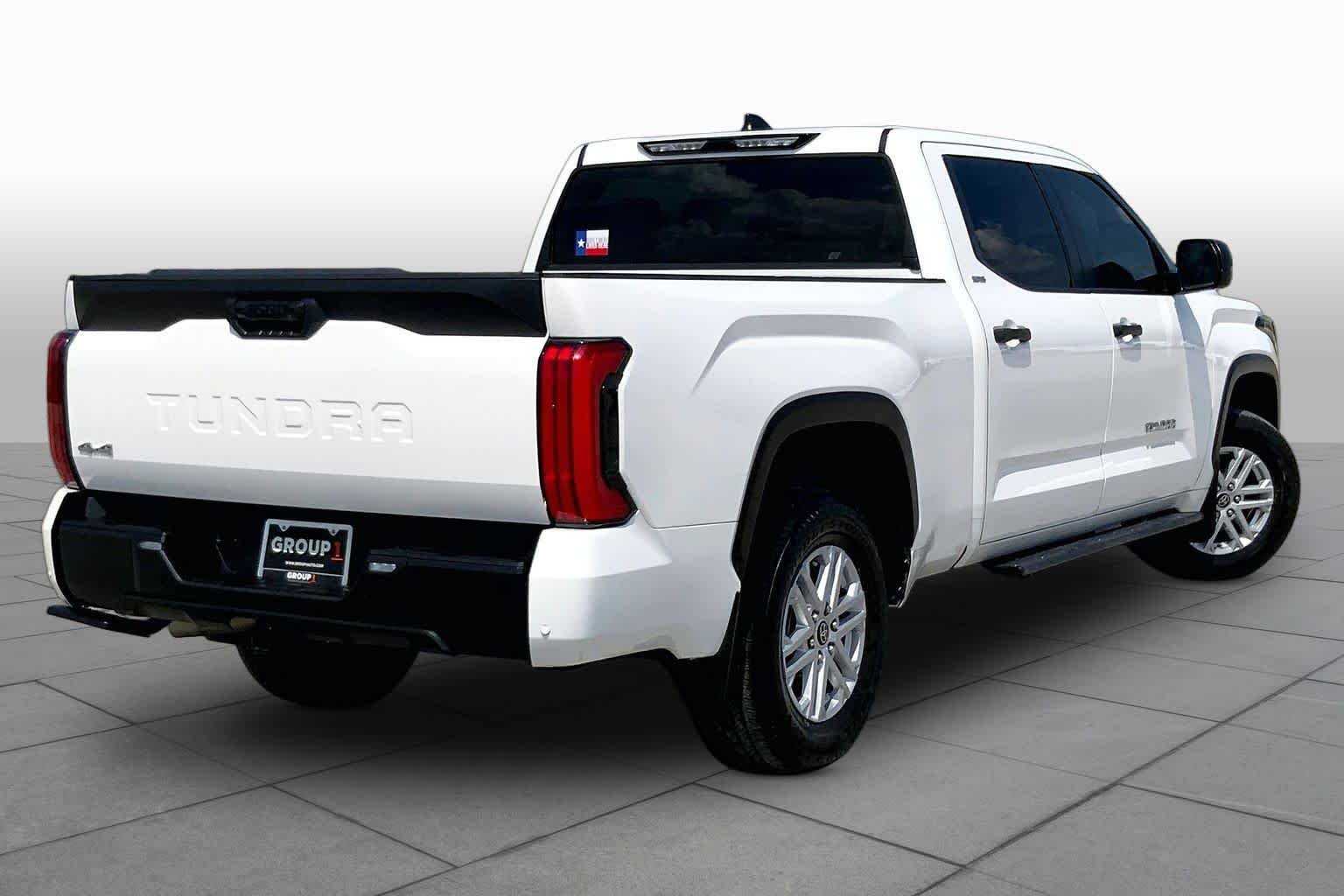 Used 2024 Ice Cap Toyota SR5 image 13