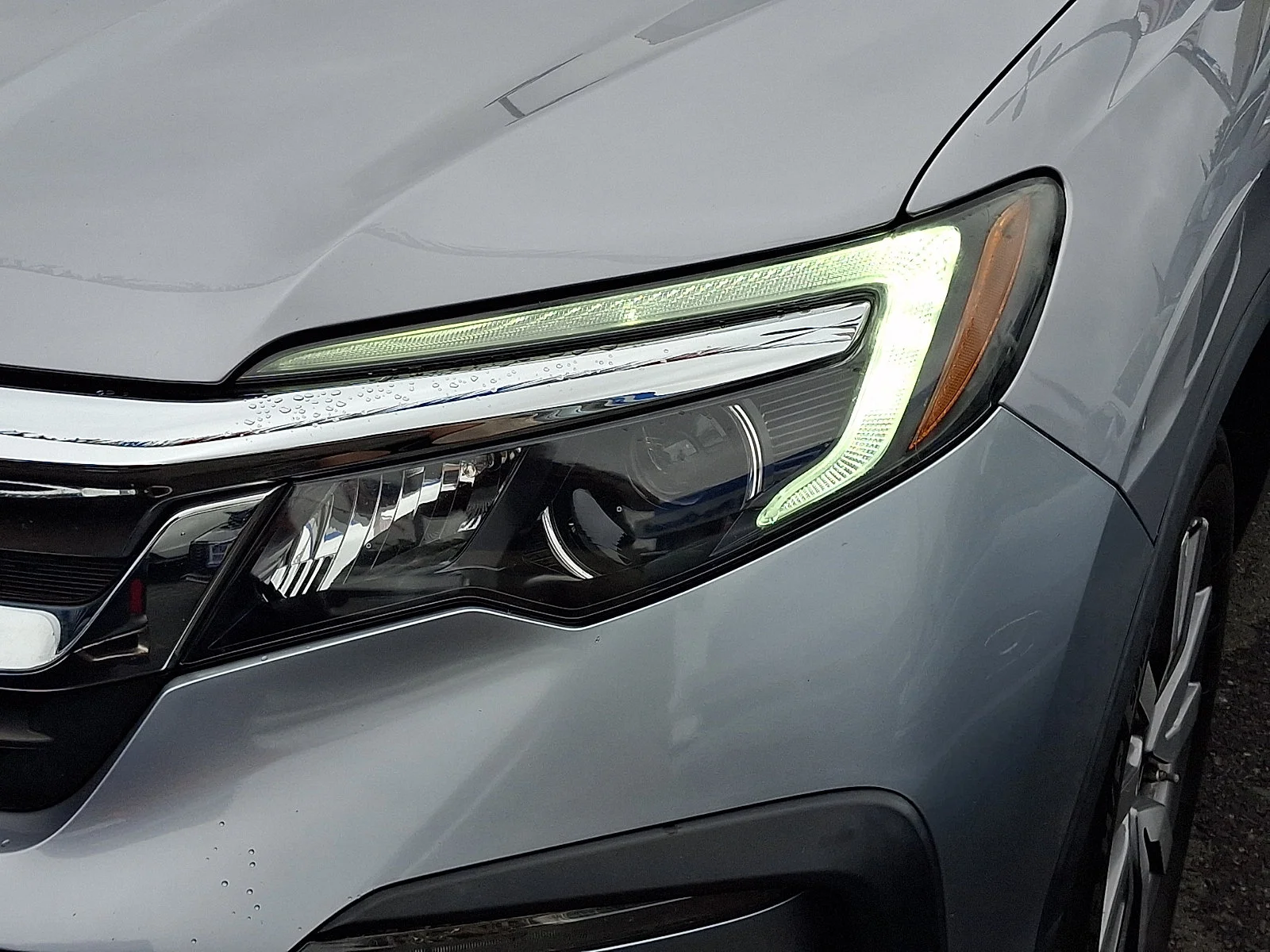 Used 2021 Lunar Silver Metallic Honda EX image 8
