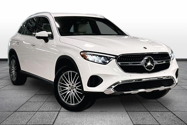 2026 Mercedes-Benz GLC GLC 300 4MATIC's photo
