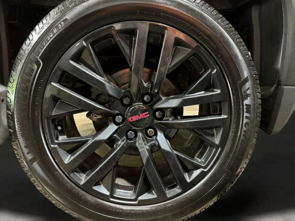 Used 2022 Pacific Blue Metallic GMC Denali image 32