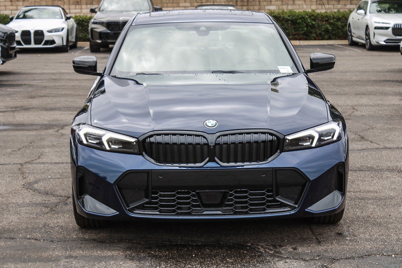 New 2026 Tanzanite Blue II Metallic BMW 330i NA image 2