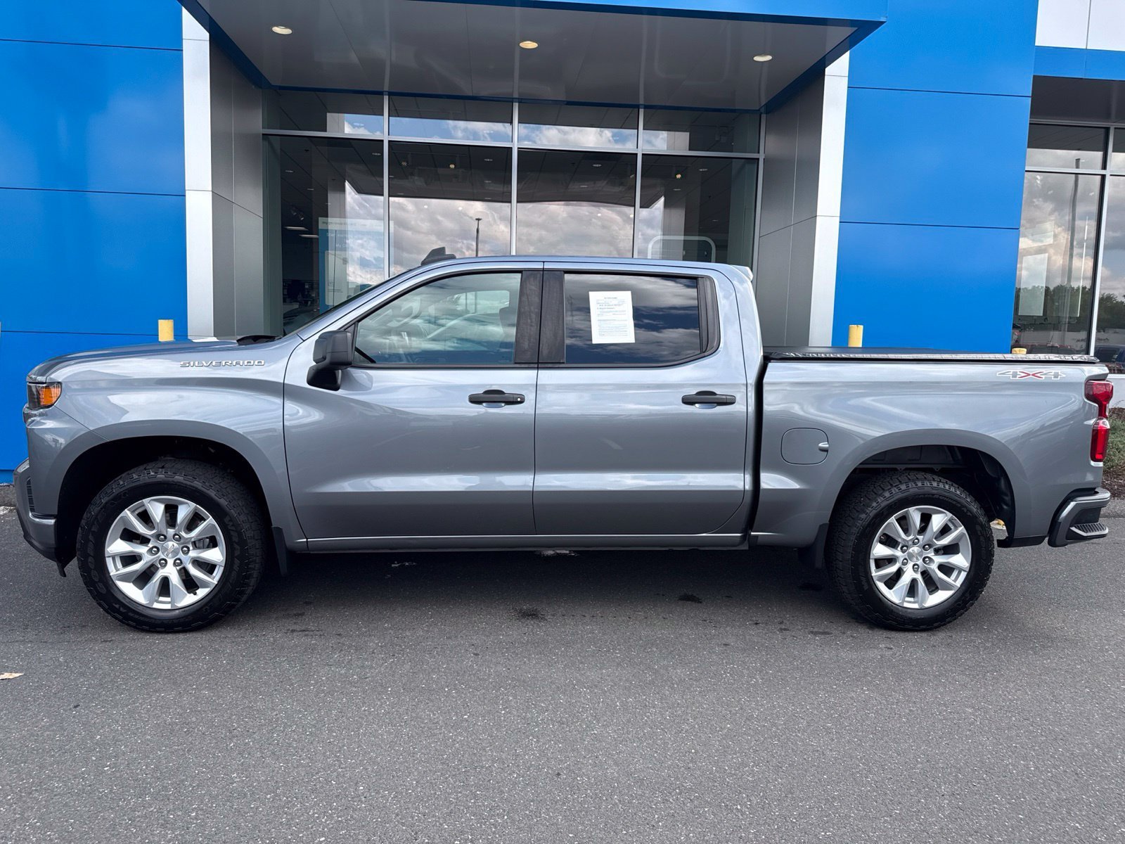 Used 2022 Satin Steel Metallic Chevrolet LTD Custom with Value Package - Convenience Package - Safety Confidence Package image 9