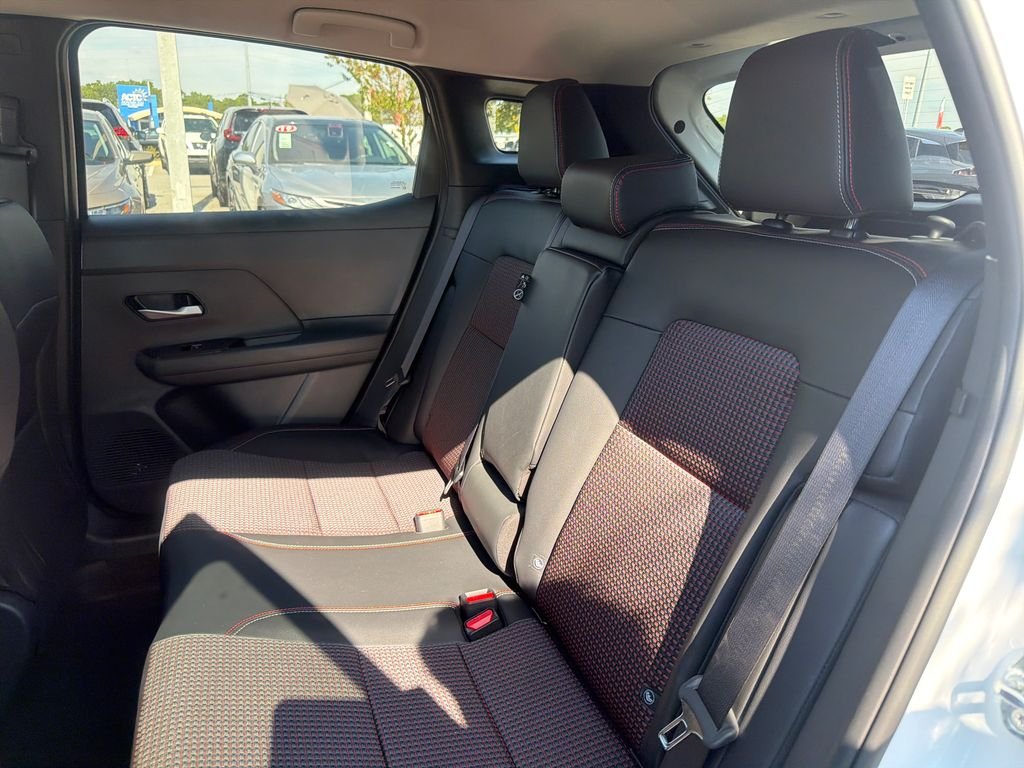 New 2026 Nissan Kicks SR 4D Sport Utility