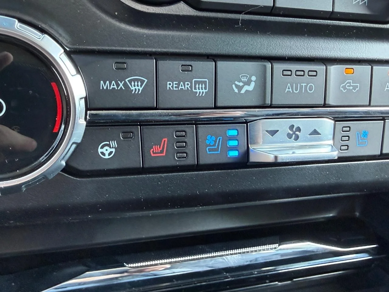 New 2026 Avalanche Ford F-350® Lariat® image 20