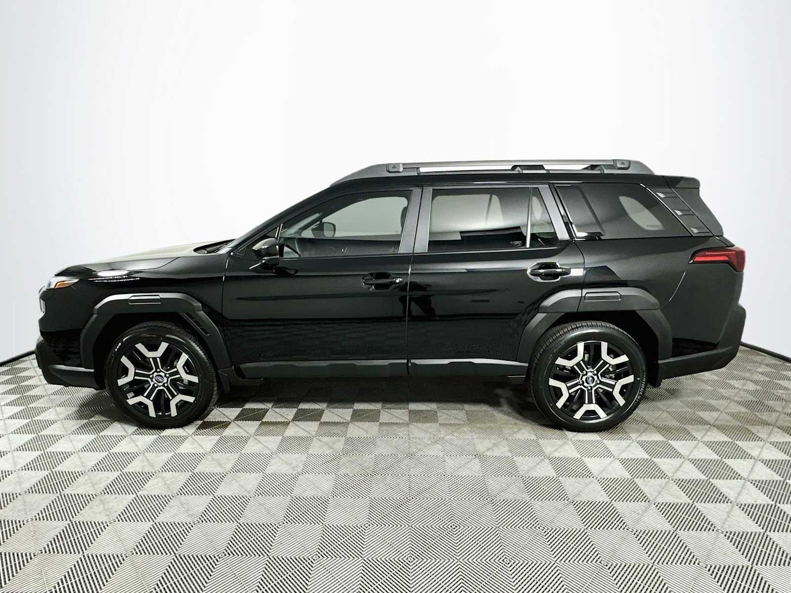 New 2026 CRYSTAL BLACK SILICA Subaru Touring XT image 4