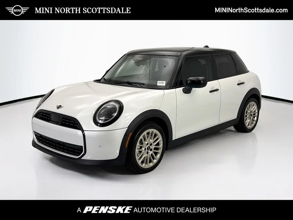 2026 MINI Hardtop's photo
