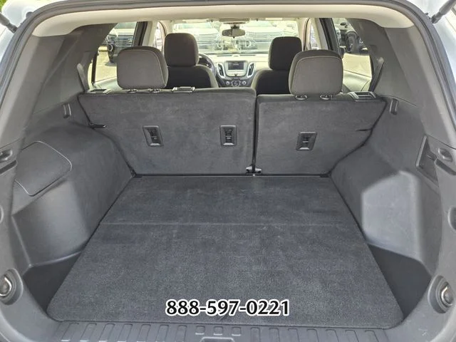 Used 2023 Summit White CHEVROLET LT image 16