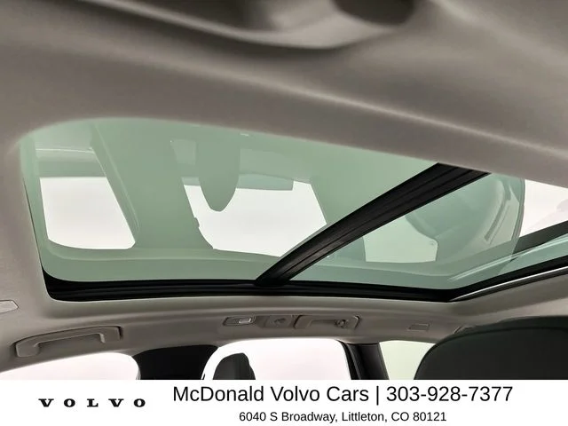 2026 Volvo XC60 Plus - Photo 22