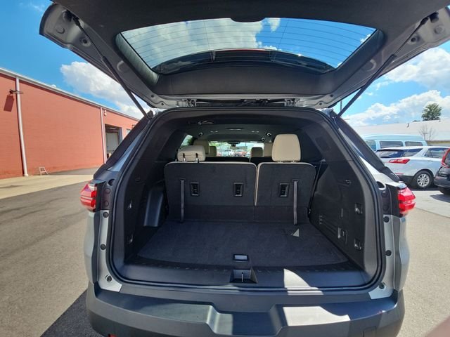 Used 2023 Gray Chevrolet LS image 28
