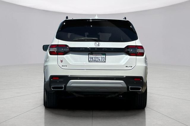 Used 2024 White Honda Elite image 5