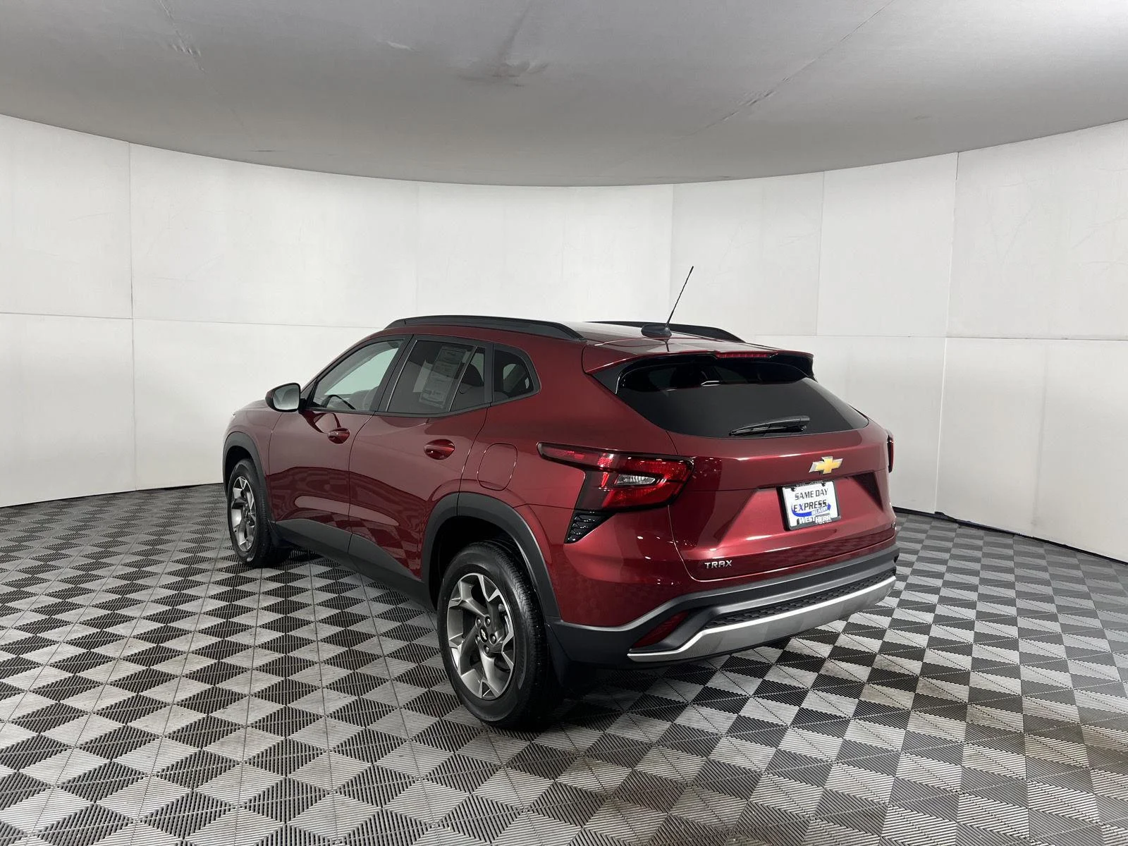 Used 2024 Crimson Metallic Chevrolet LT image 10
