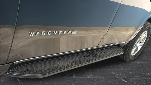 Used 2024 Diamond Black Jeep Base image 41