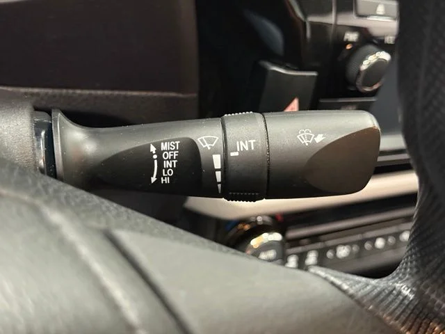 Used 2016 Red Toyota LE image 17