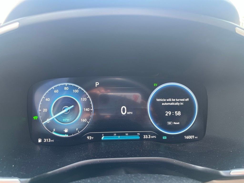 Used 2023 White Hyundai Blue image 13