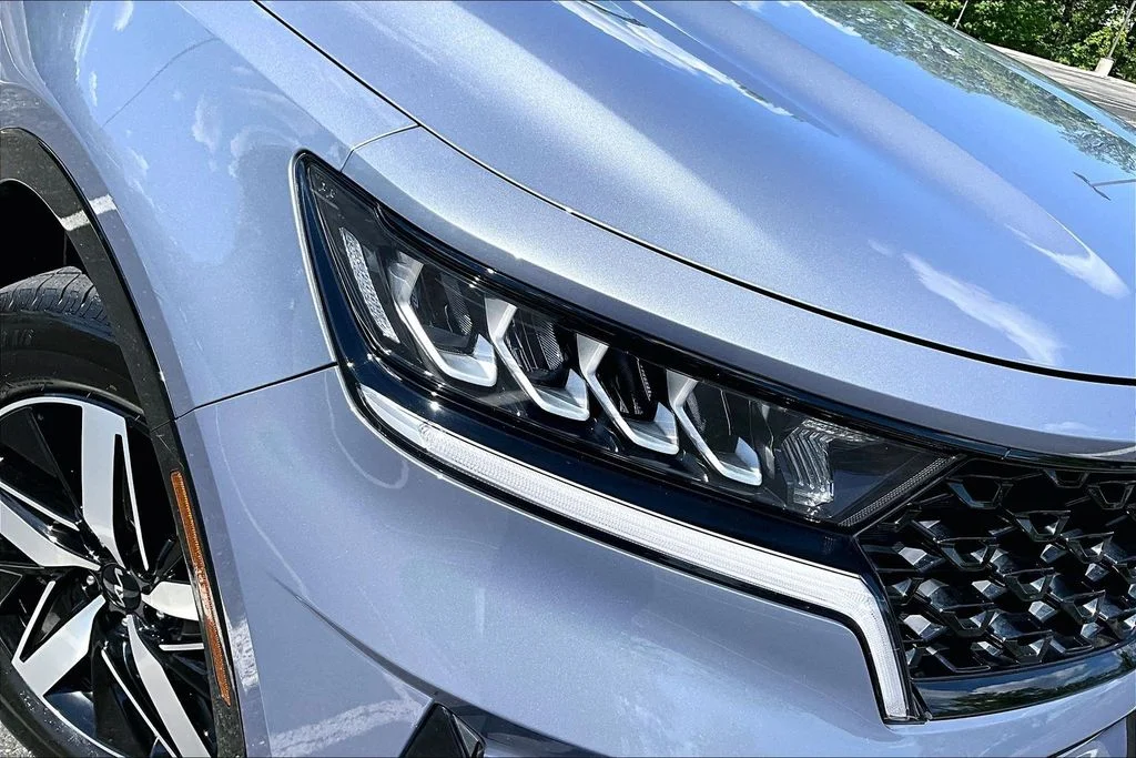Certified Used 2022 Silver Kia S image 32