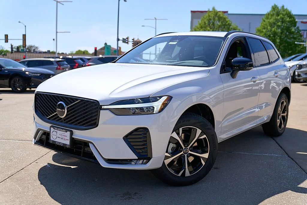 New 2026 Crystal White Volvo Core image 2