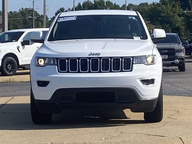 Used 2018 White Jeep Laredo E image 7