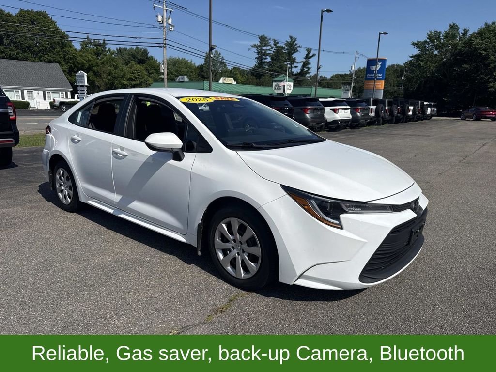 Used 2025 White Toyota LE image 9