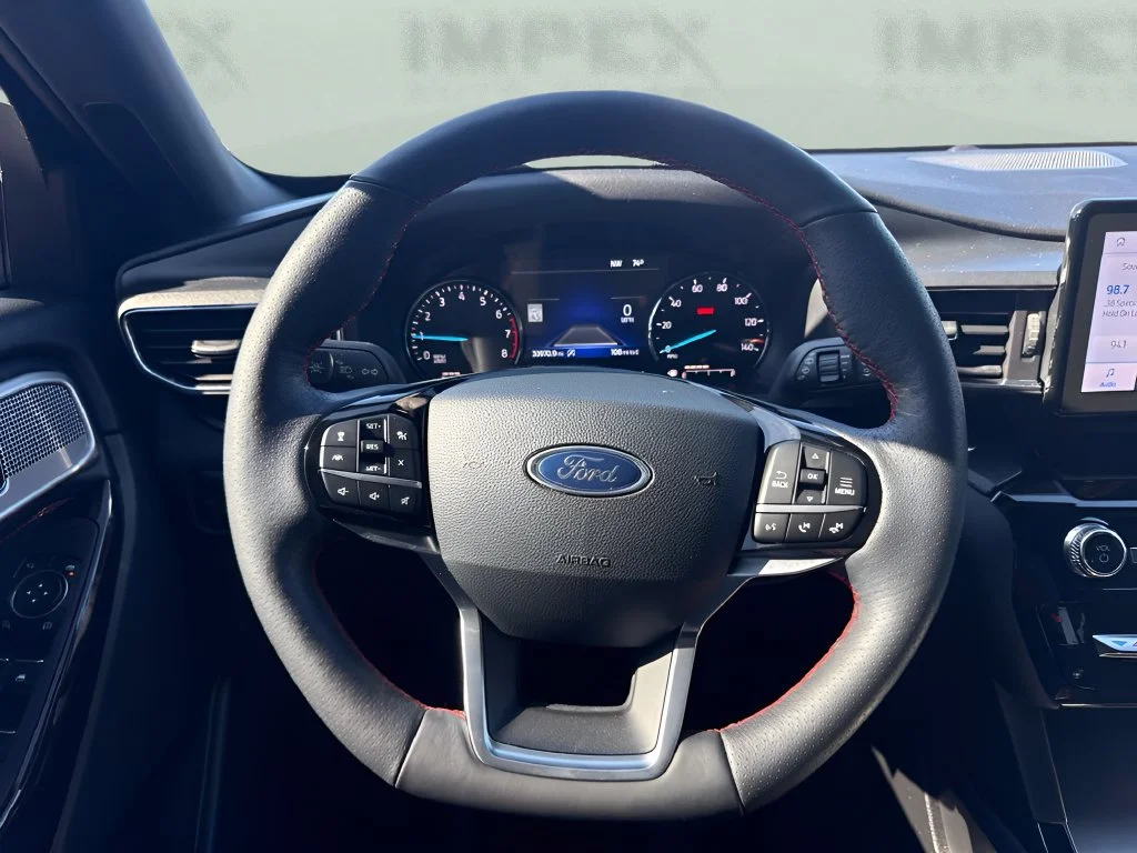 Used 2023 Gray Ford ST-Line image 14