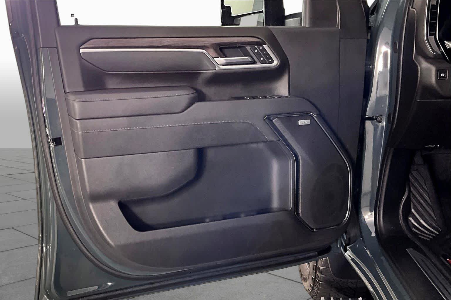 Used 2026 Cypress Gray Chevrolet LTZ image 20