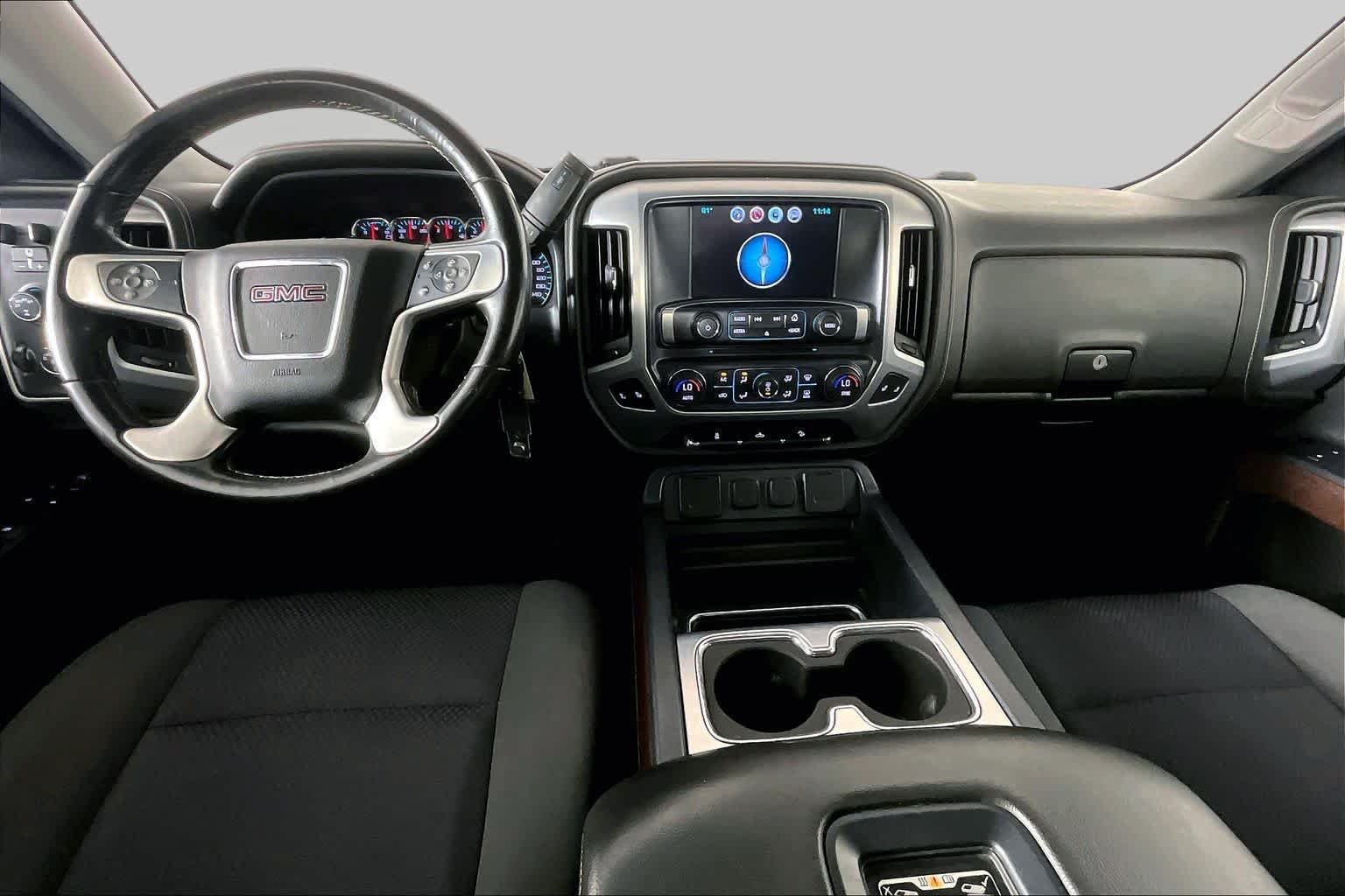 Used 2018 Cardinal Red GMC SLE image 15