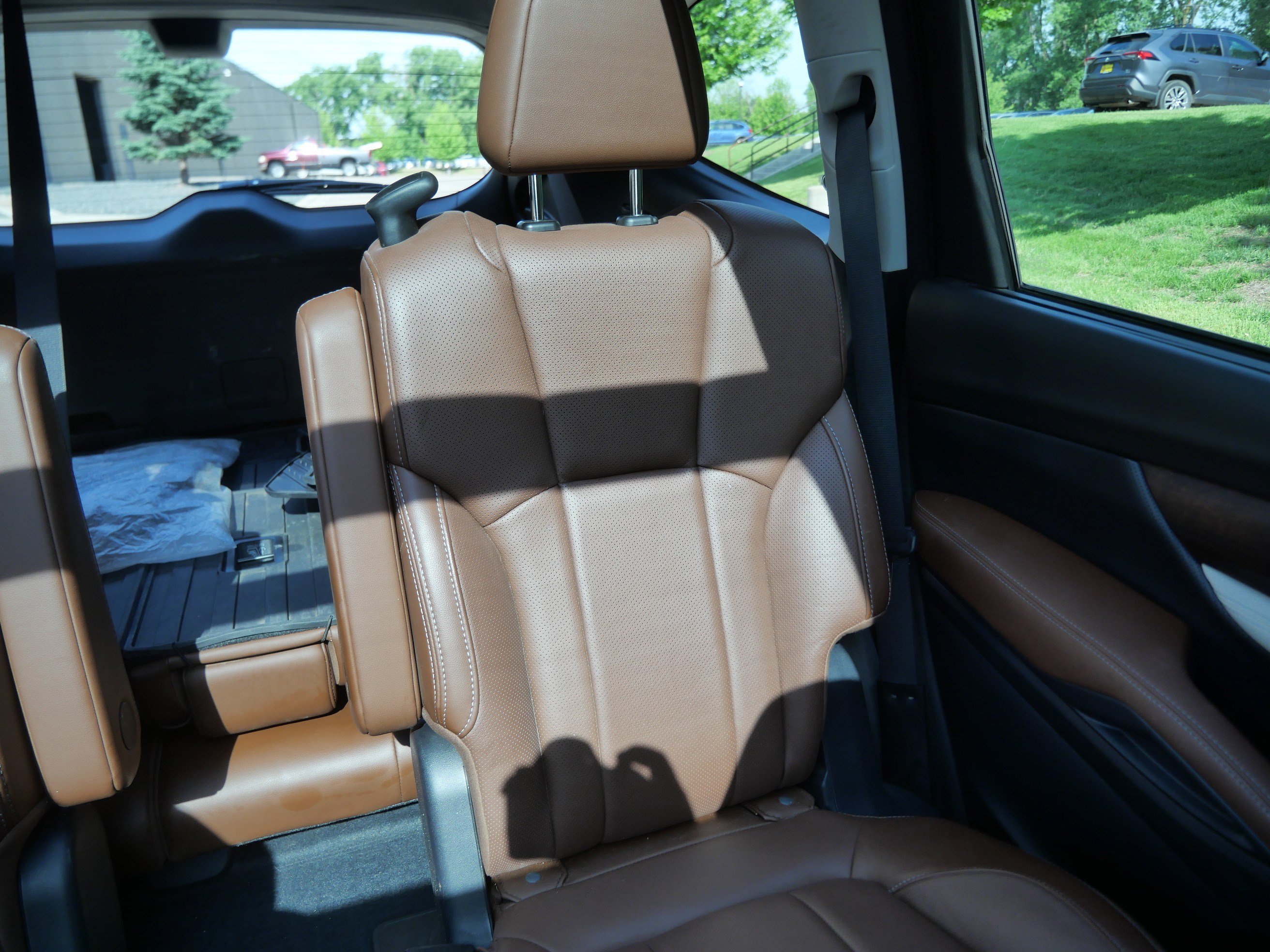 Used 2019 Magnetite Gray Metallic Subaru Touring image 14
