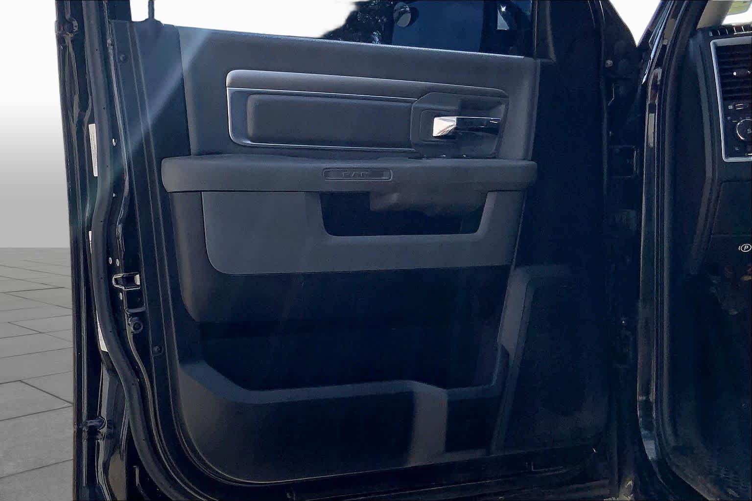 Used 2013 Black Ram Big Horn image 21