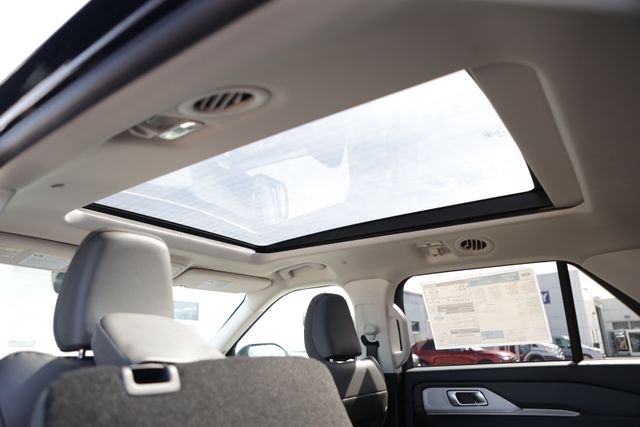 New 2026 Agate Black Metallic Ford Active image 13