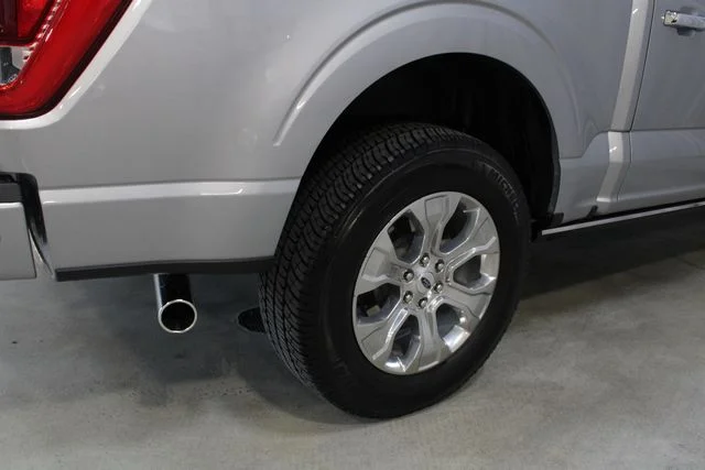 Used 2023 Silver Ford Platinum image 27