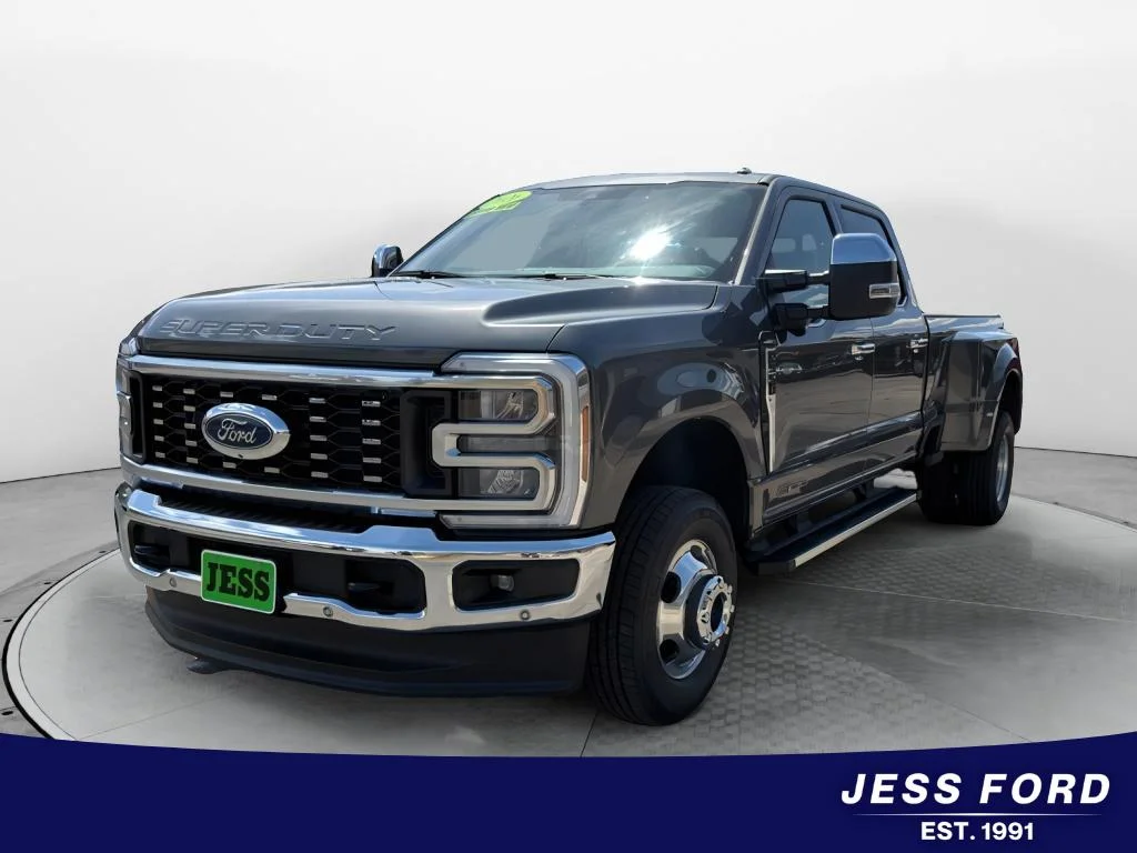 2026 Ford F-350 Lariat 4x4 Crew Cab 8' Box DRW's photo